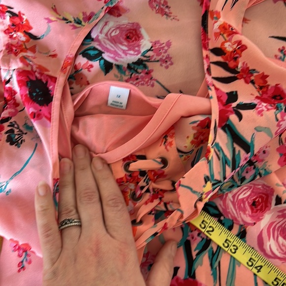 Pink floral cold shoulder tie dress - Picture 11 of 17